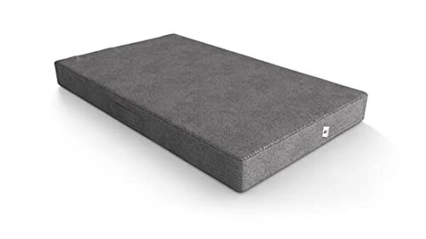 Découvrez notre test complet du tapis pour chien Knuffelwuff Lenie : un modèle orthopédique et lavable pour le confort et la santé de votre compagnon à quatre pattes