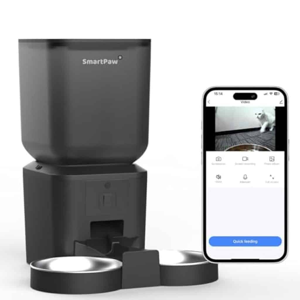 Test du SmartPaw : distributeur de croquettes intelligent pour chat avec caméra et WiFi